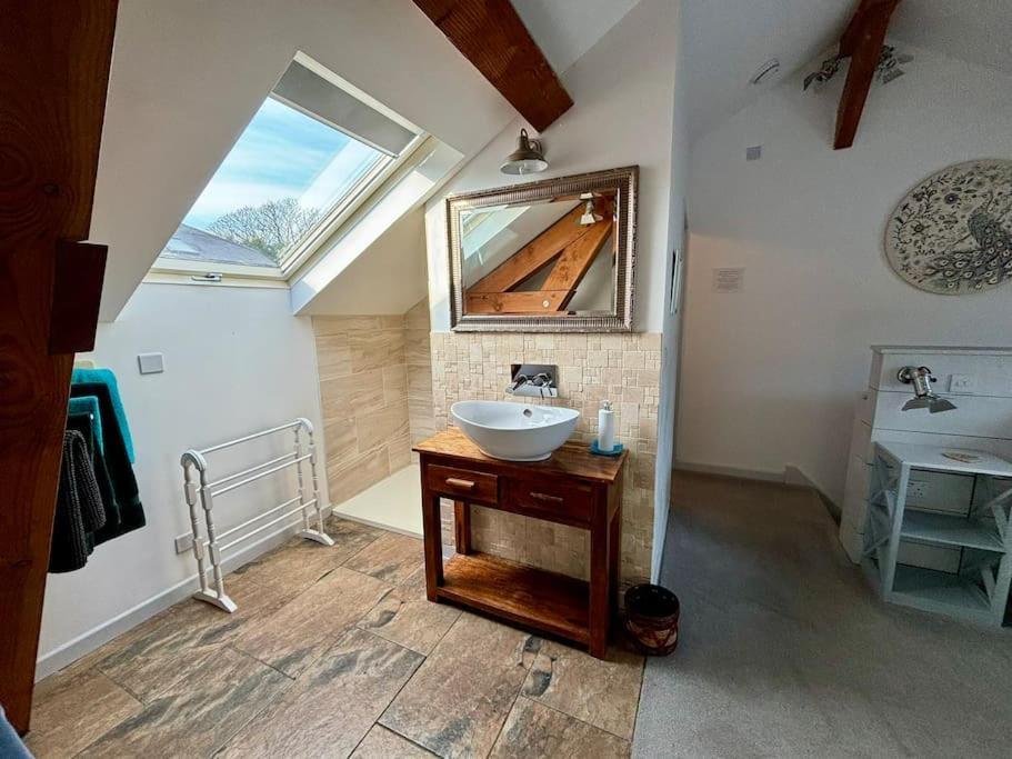 Little Bream - Pretty Cosy Cottage, Sea Views, Walk To The Beach Mawnan Smith Exterior foto